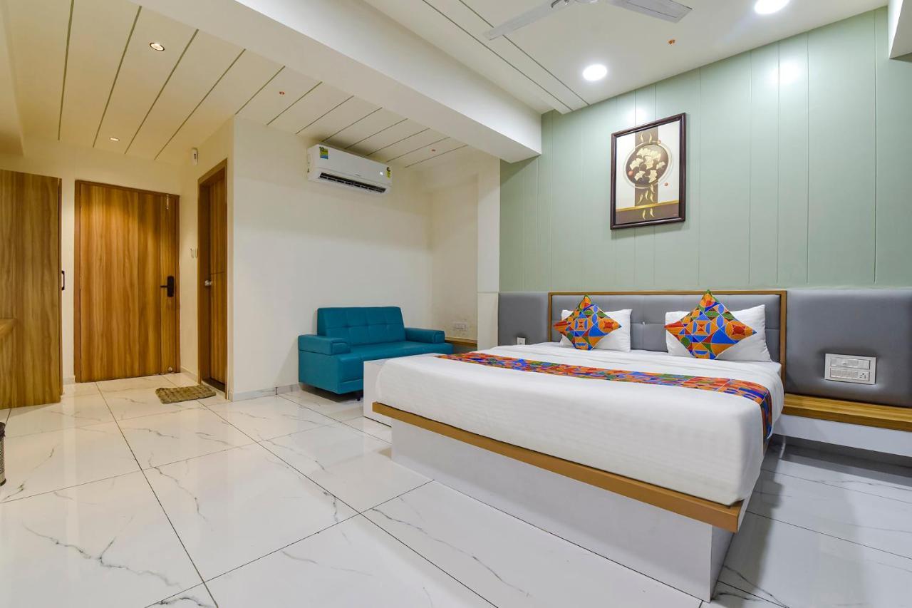 Fabhotel Bliss อาเมดาบัด ภายนอก รูปภาพ