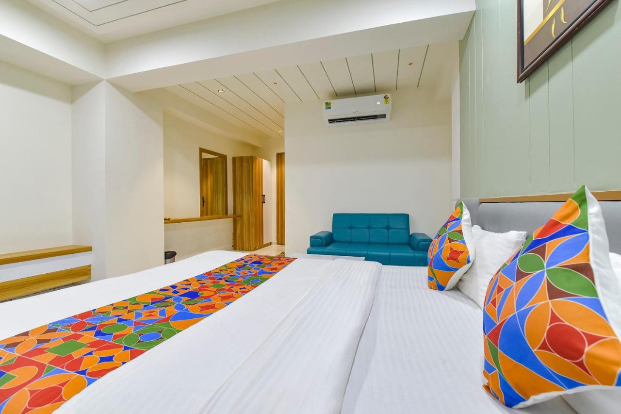 Fabhotel Bliss อาเมดาบัด ภายนอก รูปภาพ