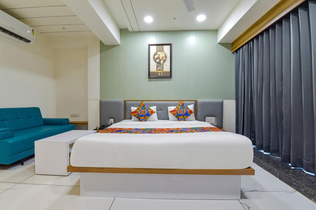 Fabhotel Bliss อาเมดาบัด ภายนอก รูปภาพ